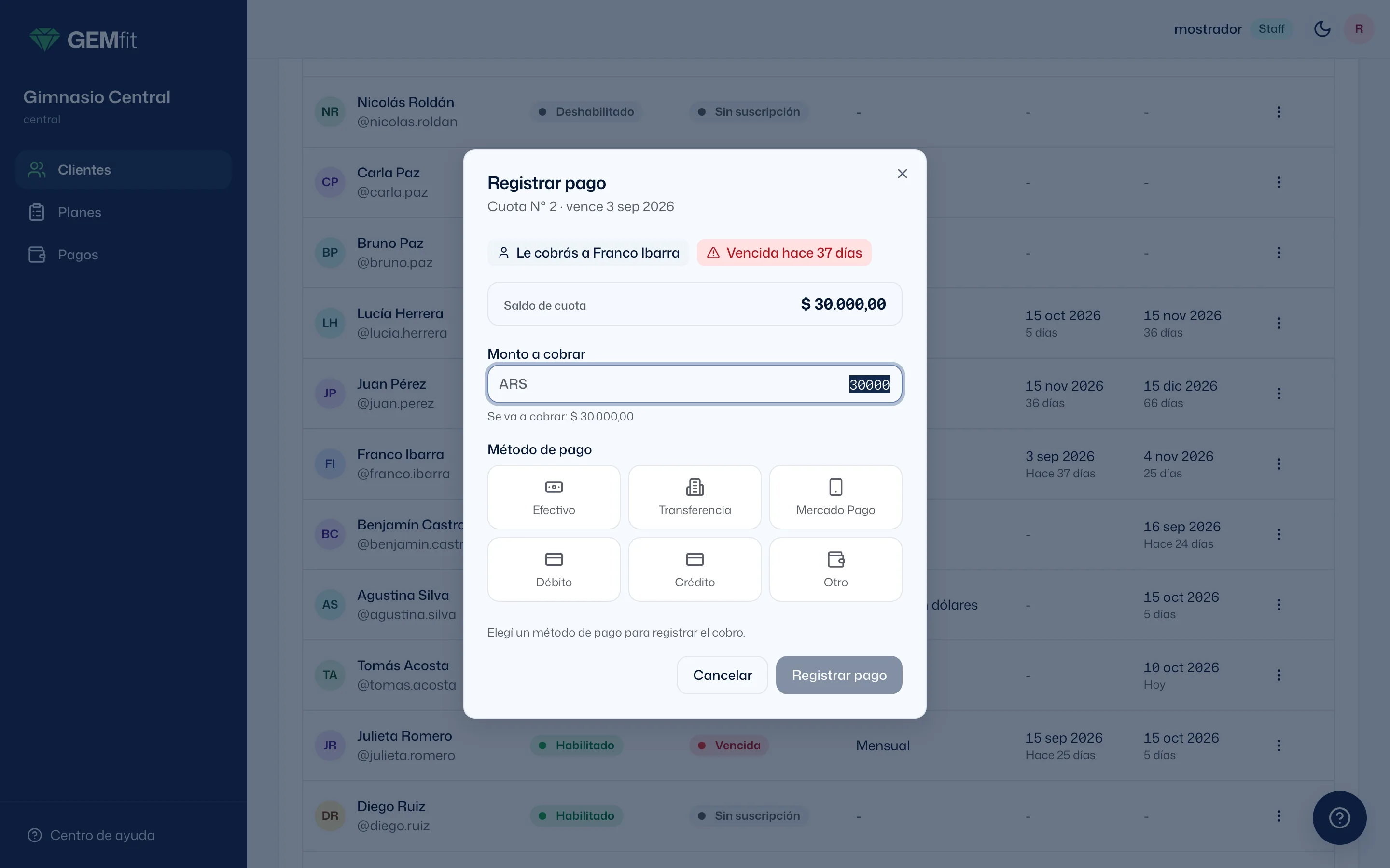 Registrar pago en GEMfit: la cuota del cliente, el monto a cobrar y el método de pago